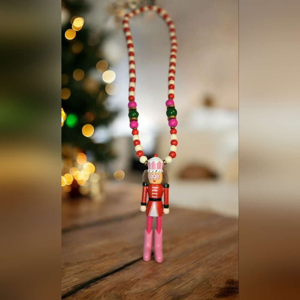 Simply Southern Nutcracker Wooden Beaded Decor Or Necklace in Pink Or Red, NWT - Picture 2 of 4